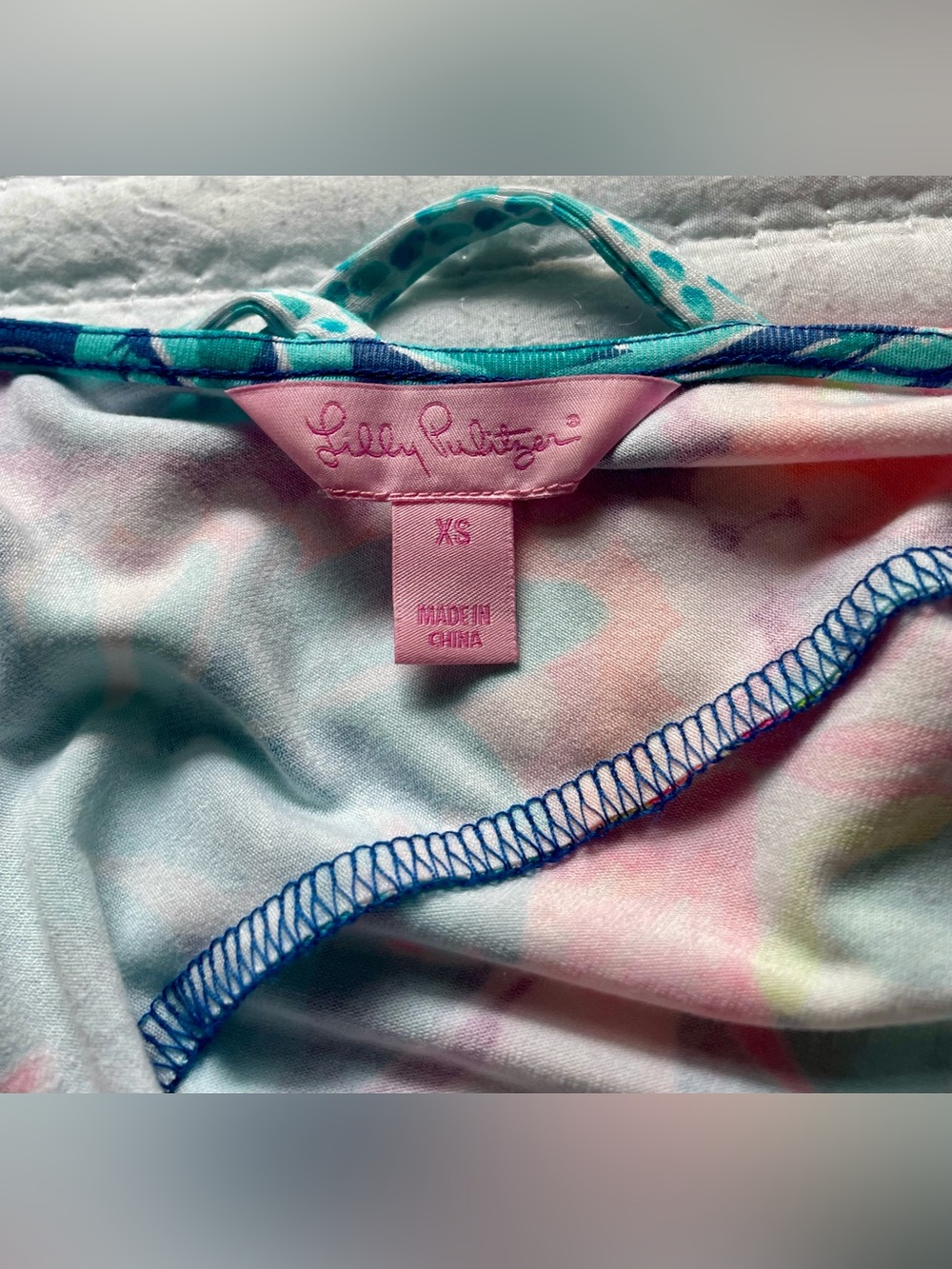Lilly Pulitzer Floral Shift Dress with 3/4 Sleeves & Crisscross Back Size XS - Picture 4 of 5